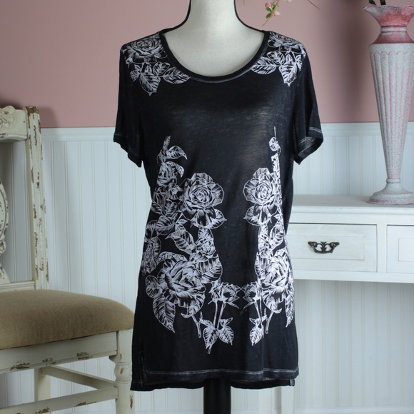Great Northwest Clothing Company Tops - GNW Floral T-shirt